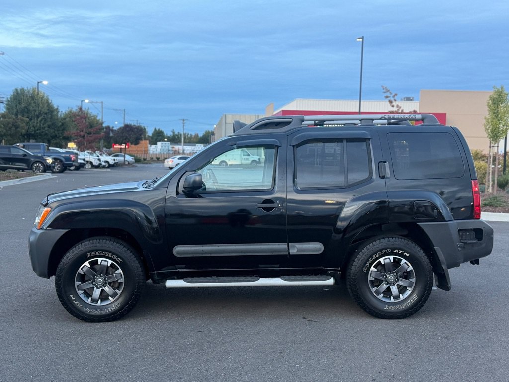 Used 2015 Nissan Xterra PRO-4X w/ Nevada Tow Package AWD/4WD image 9