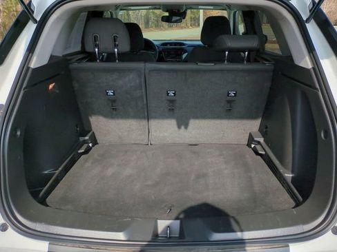 Used 2023 Chevrolet TrailBlazer LT w/ Convenience Package image 13