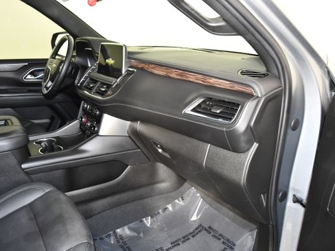 Used 2023 Chevrolet Tahoe LT w/ Luxury Package AWD/4WD image 43