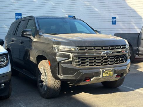 Used 2021 Chevrolet Tahoe Z71 w/ Z71 Signature Package AWD/4WD image 3