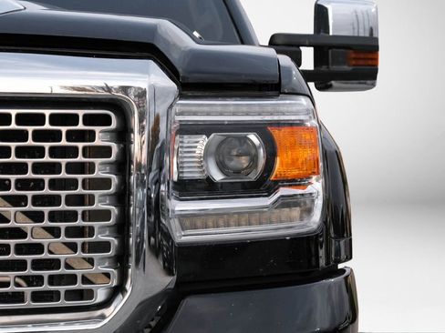 Used 2017 GMC Sierra 2500 Denali w/ Duramax Plus Package image 55