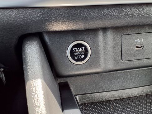 Used 2023 Nissan Rogue SV w/ SV Premium Package FWD image 13