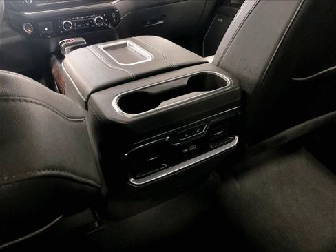 Used 2022 GMC Sierra 1500 SLT w/ SLT Premium Plus Package image 28