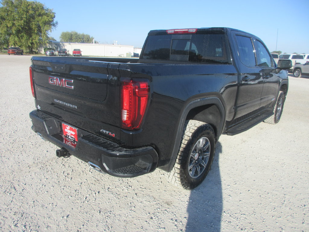 New 2026 GMC Sierra 1500 AT4 w/ AT4 Premium Package AWD/4WD image 4