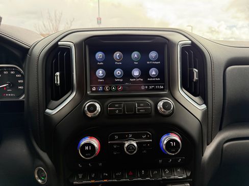 Used 2022 GMC Sierra 3500 AT4 w/ AT4 Premium Plus Package image 12