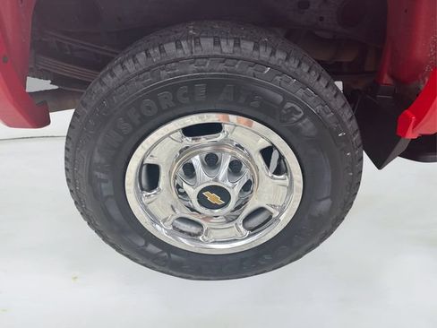 Used 2015 Chevrolet Silverado 2500 W/T AWD/4WD image 18