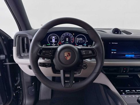 New 2026 Porsche Cayenne S image 12