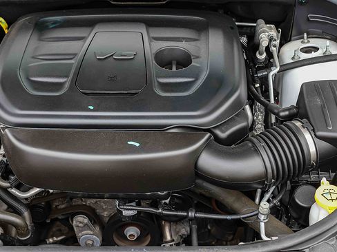 Used 2022 Jeep Grand Cherokee Limited image 28