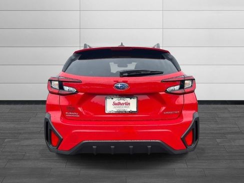 Used 2025 Subaru Crosstrek 2.0i Premium w/ Crosstrek Mirror Package AWD/4WD image 4
