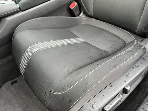 Used 2019 Honda Civic EX image 11