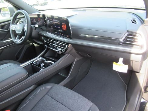 New 2026 Chevrolet Traverse LT image 10