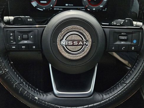 Certified 2024 Nissan Pathfinder Platinum image 27