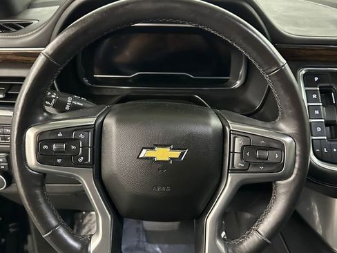 Used 2023 Chevrolet Tahoe Premier AWD/4WD image 16