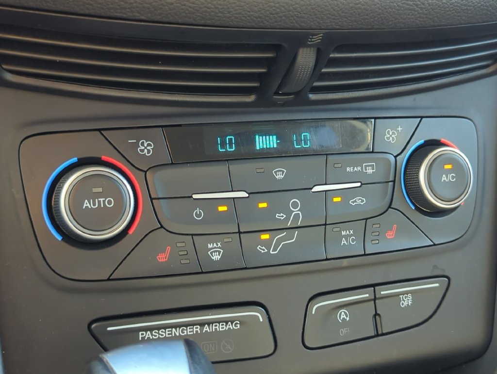 Used 2018 Ford Escape SEL AWD/4WD image 19