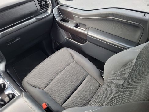 Certified 2022 Ford F150 XLT w/ Equipment Group 302A High image 17