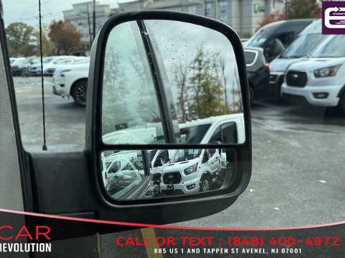 Used 2017 Chevrolet Express 2500 image 24