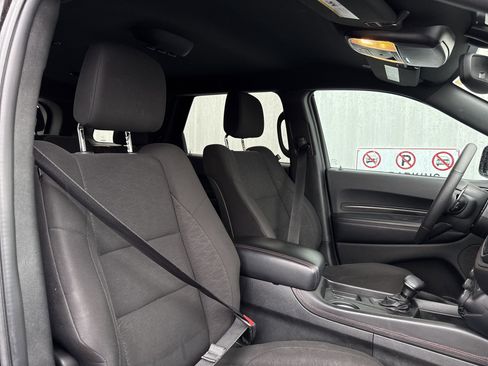 Used 2023 Dodge Durango GT image 33