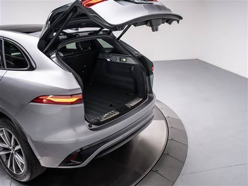 Used 2026 Jaguar F-PACE R-Dynamic S AWD/4WD image 28
