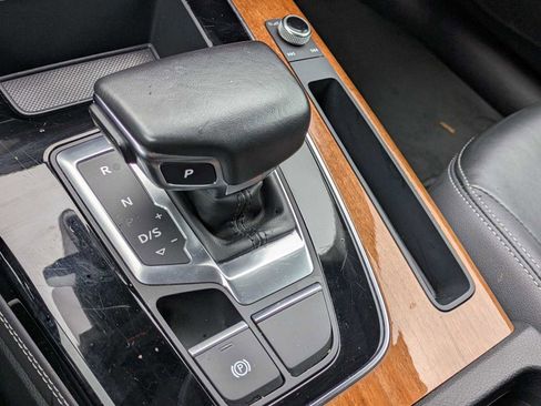 Used 2023 Audi Q5 2.0T Premium Plus image 32