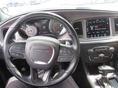 Used 2022 Dodge Charger SXT w/ Plus Group AWD/4WD image 16