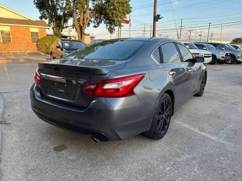 Used 2016 Nissan Altima 2.5 SR FWD image 6