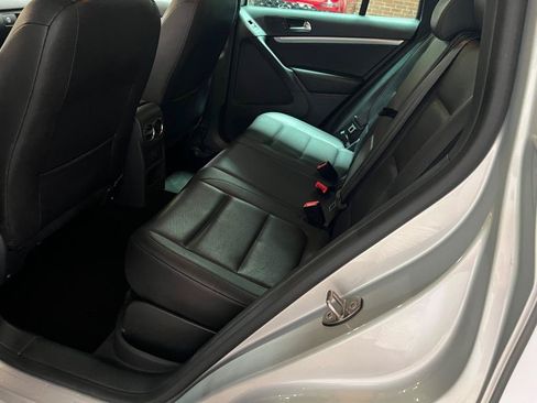Used 2016 Volkswagen Tiguan R-Line FWD image 18