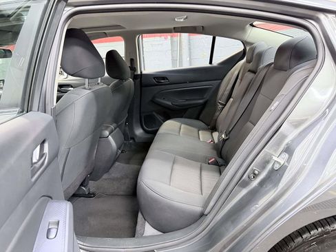 Used 2025 Nissan Altima 2.5 SV w/ SV Premium Package FWD image 13