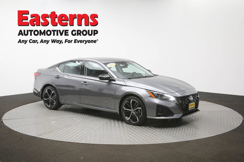 Used 2023 Nissan Altima 2.5 SR FWD image 49