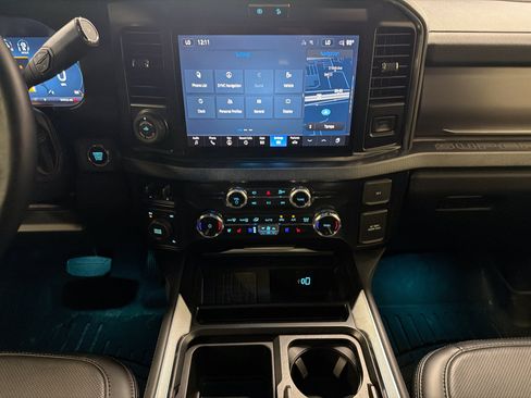 Used 2026 Ford F450 Platinum w/ FX4 Off-Road Package AWD/4WD image 19