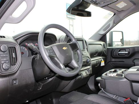 New 2025 Chevrolet Silverado 2500 Custom w/ Custom Convenience Package image 25