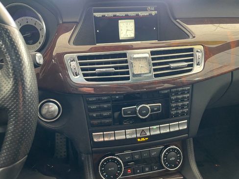 Used 2014 Mercedes-Benz CLS 550 4MATIC image 32