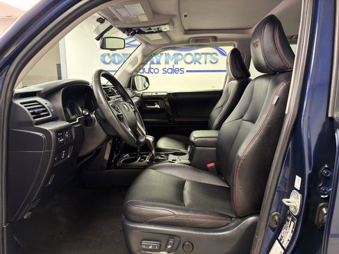 Used 2018 Toyota 4Runner TRD Off-Road Premium image 9