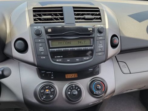 Used 2009 Toyota RAV4 2WD w/ Base L4 Extra Value Pkg image 9