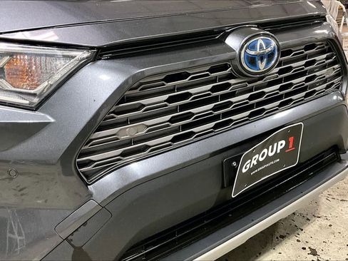 Used 2019 Toyota RAV4 Limited w/ Limited Grade Weather Package image 29