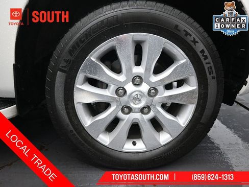 Used 2013 Toyota Sequoia Platinum image 31