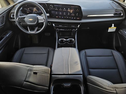 New 2026 Chevrolet Traverse LT w/ Driver Confidence Package image 10