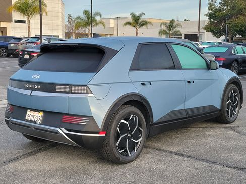 Certified 2023 Hyundai Ioniq 5 SE w/ Cargo Package image 2