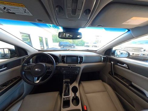 Used 2017 Kia Sportage EX w/ EX Premium Package FWD image 32