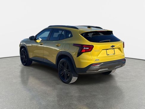 Used 2024 Chevrolet Trax ACTIV w/ Sunroof Package image 7