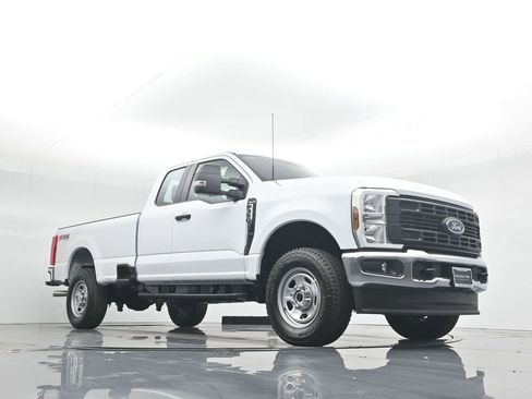 New 2026 Ford F350 XL w/ FX4 Off-Road Package image 47