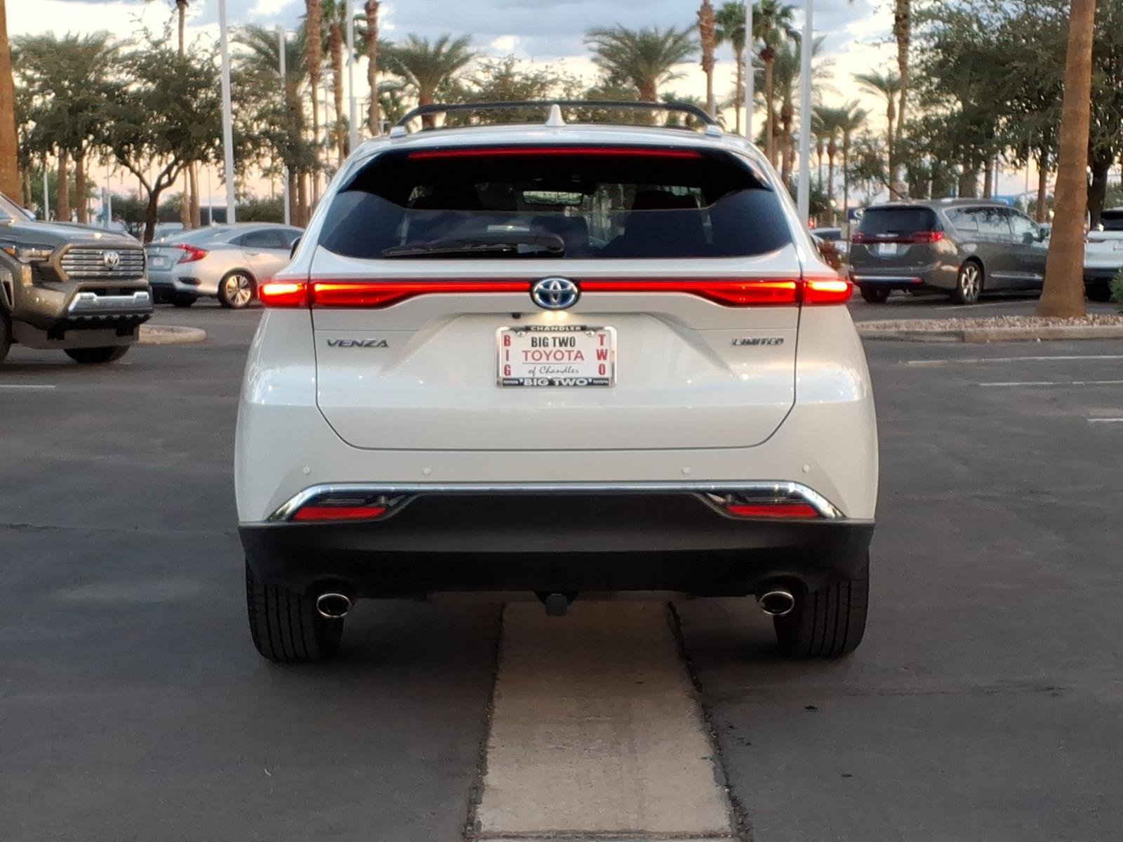 Certified 2023 Toyota Venza Limited AWD/4WD image 5