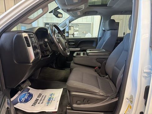 Used 2017 Chevrolet Silverado 2500 LT AWD/4WD image 11