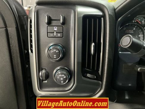 Used 2019 Chevrolet Silverado 2500 LT w/ Midnight Edition image 22
