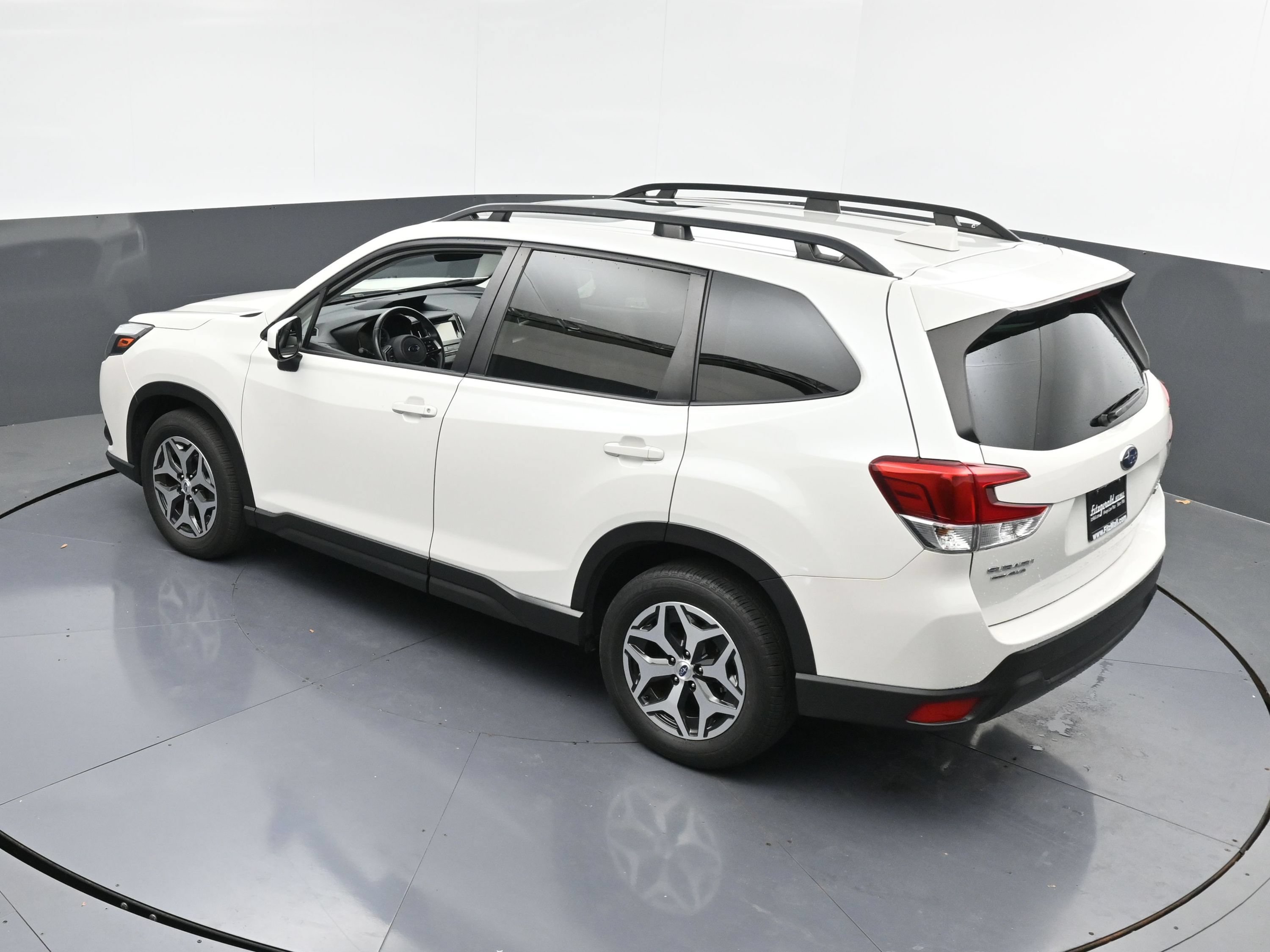 Used 2023 Subaru Forester Premium AWD/4WD image 37