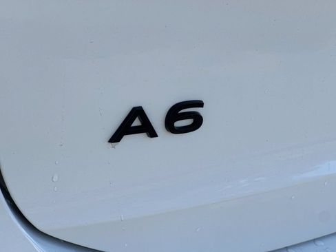 Used 2025 Audi A6 e-tron Premium RWD image 38