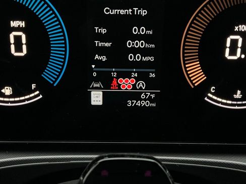 Used 2025 Hyundai Santa Fe SEL image 40