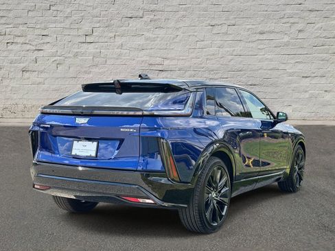 Certified 2026 Cadillac Lyriq Signature Sport AWD/4WD image 5