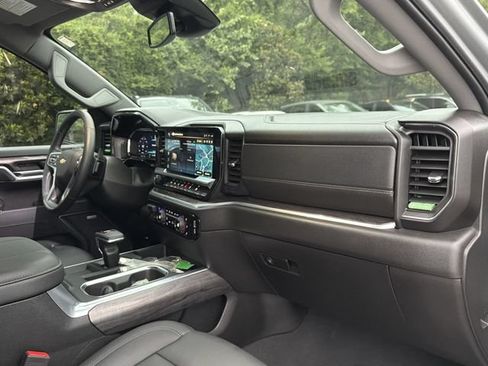 Used 2025 Chevrolet Silverado 1500 LTZ w/ LTZ Convenience Package II AWD/4WD image 23