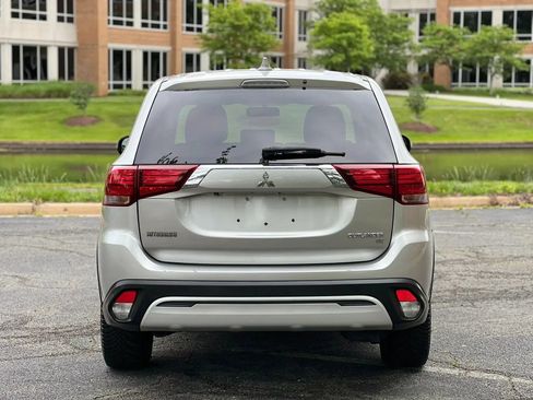 Used 2019 Mitsubishi Outlander SE FWD image 4
