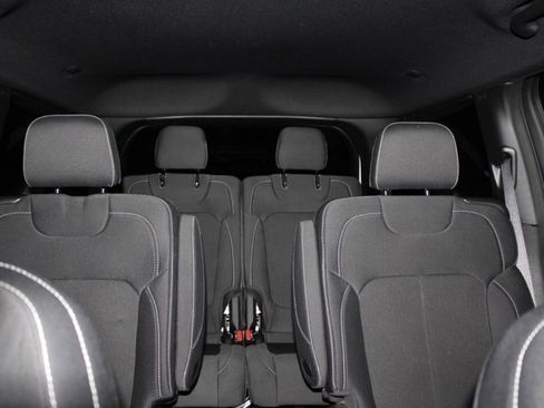 Certified 2024 Jeep Grand Cherokee L Laredo image 6